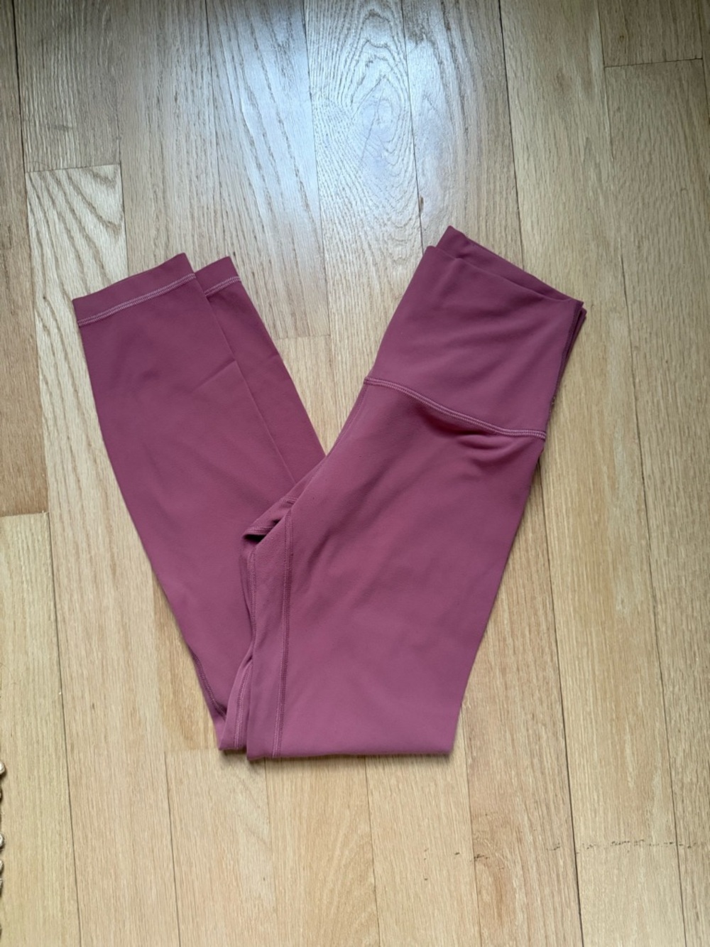 lululemon pink leggings